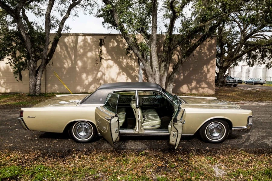 1968 Lincoln Continental 4th Gen - Image 2 of 12