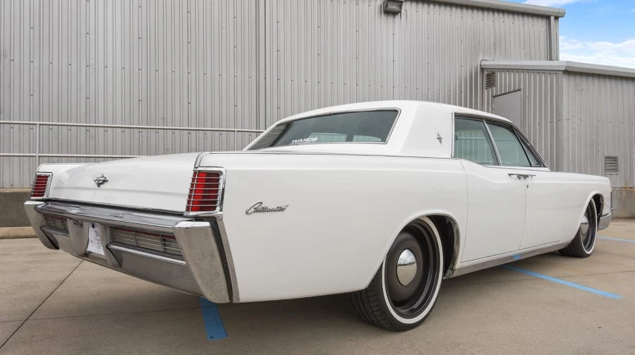 1968 Lincoln Continental 4th Gen - Image 10 of 12