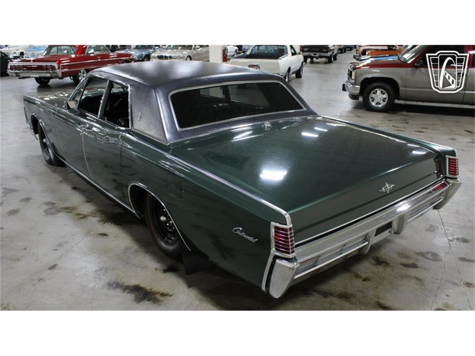1968 Lincoln Continental 4th Gen - Image 28 of 31