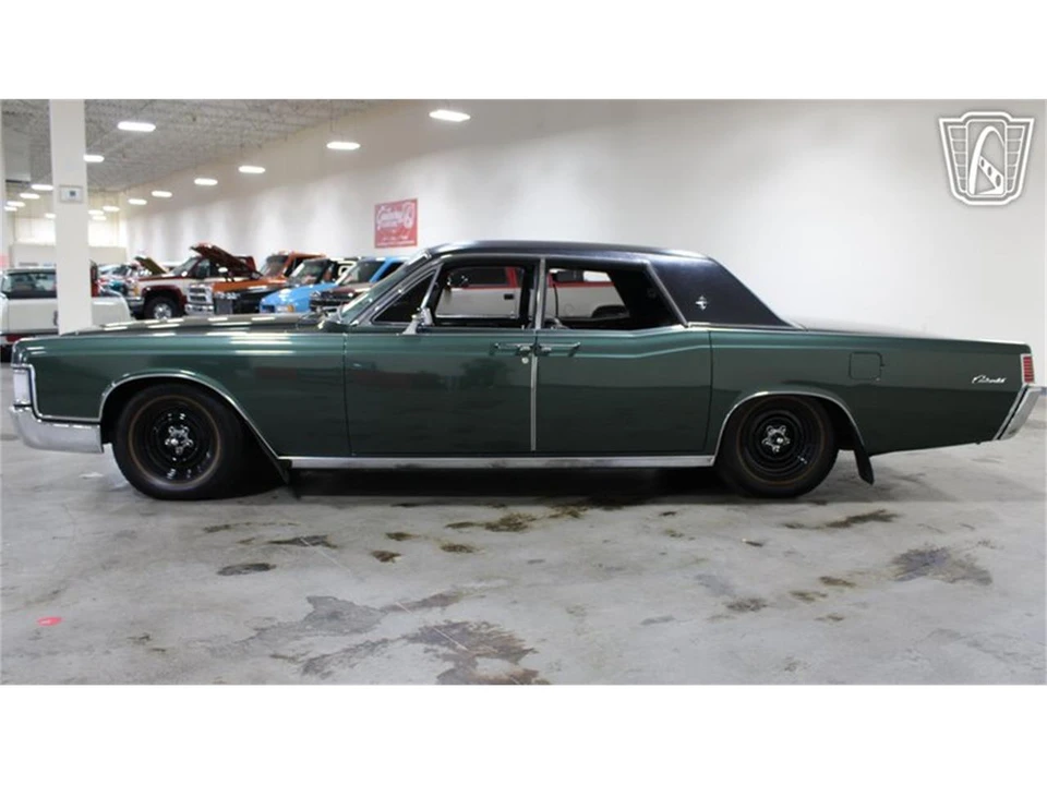 1968 Lincoln Continental 4th Gen - Image 25 of 31