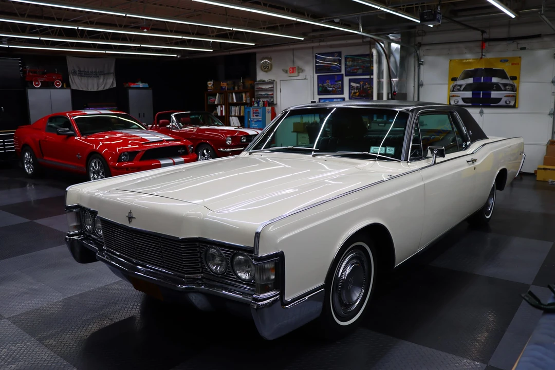 1968 Lincoln Continental 4th Gen - Image 19 of 31