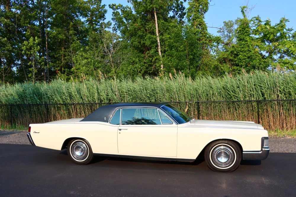 1968 Lincoln Continental 4th Gen - Image 9 of 31