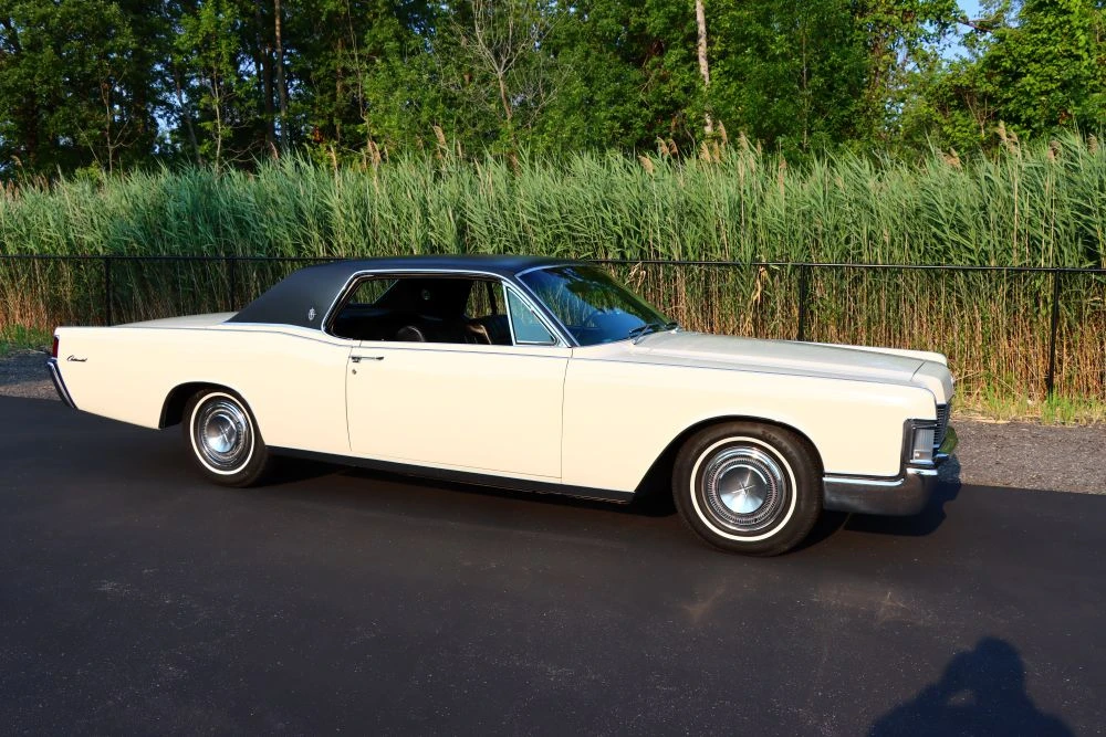 1968 Lincoln Continental 4th Gen - Image 8 of 31