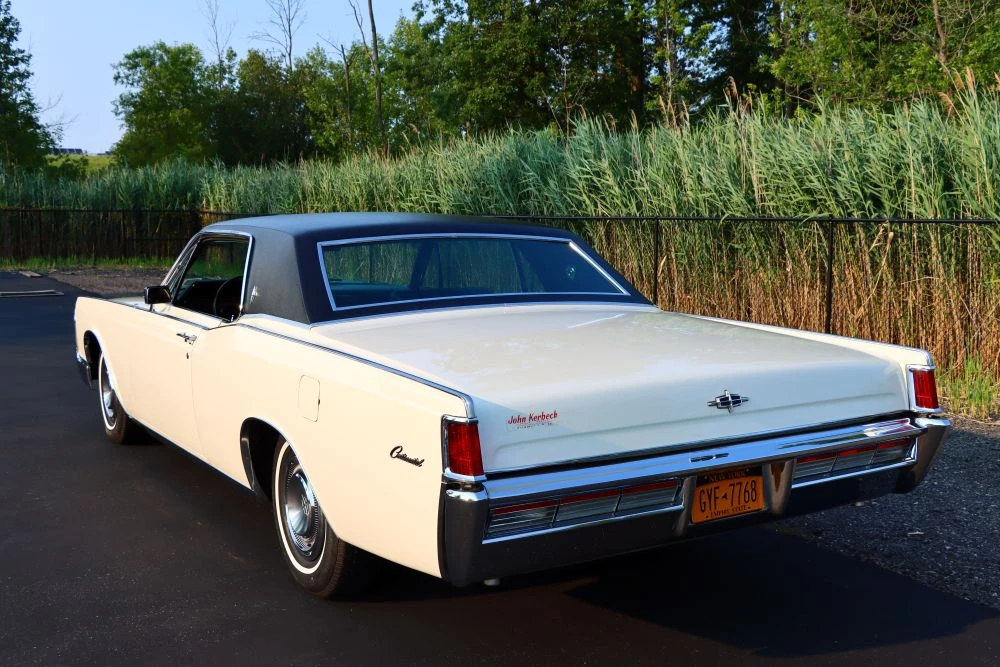 1968 Lincoln Continental 4th Gen - Image 14 of 31