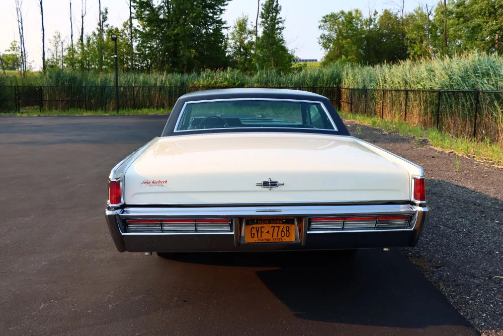1968 Lincoln Continental 4th Gen - Image 13 of 31