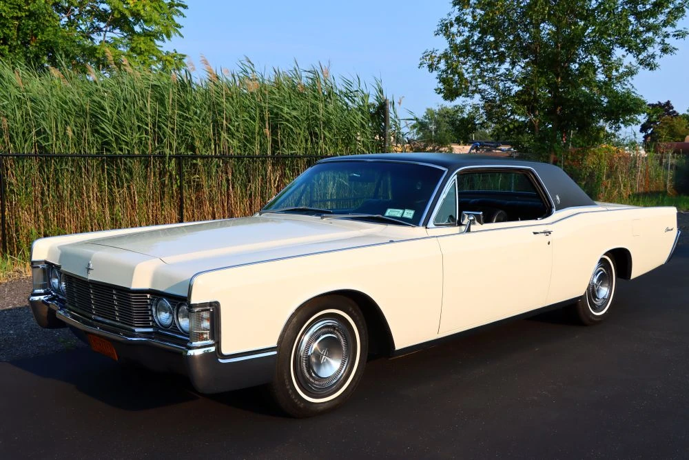 1968 Lincoln Continental 4th Gen - Image 18 of 31