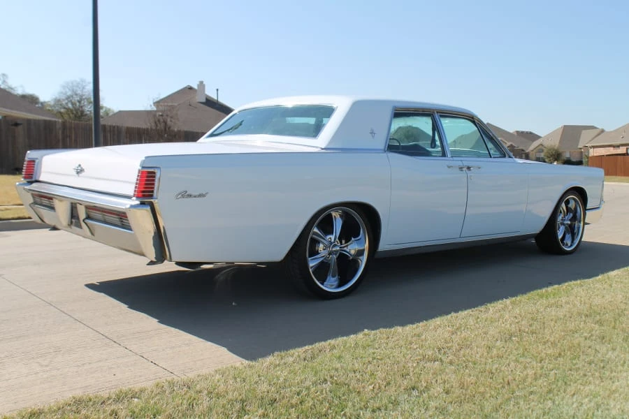 1968 Lincoln Continental 4th Gen - Image 7 of 8