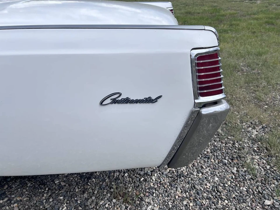 1968 Lincoln Continental 4th Gen - Image 7 of 8