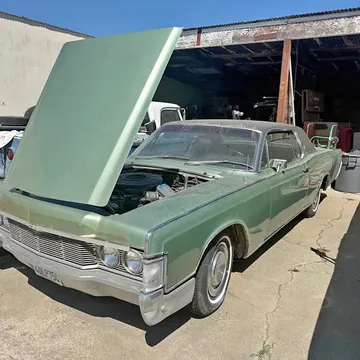 1968 Lincoln Continental Sedan