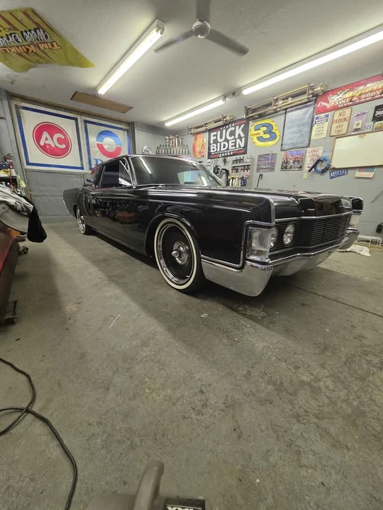 1968 Lincoln Continental 4th Gen - Image 3 of 20