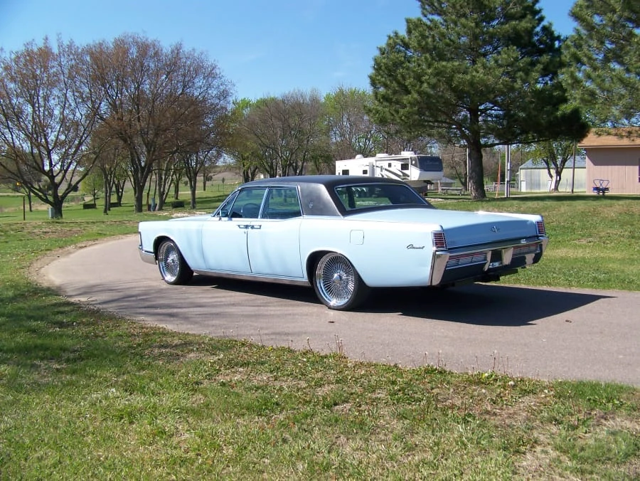 1968 Lincoln Continental 4th Gen - Image 2 of 5