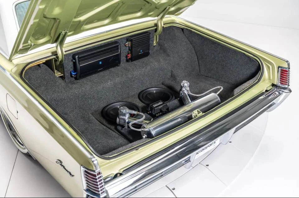 1968 Lincoln Continental 4th Gen - Image 11 of 20