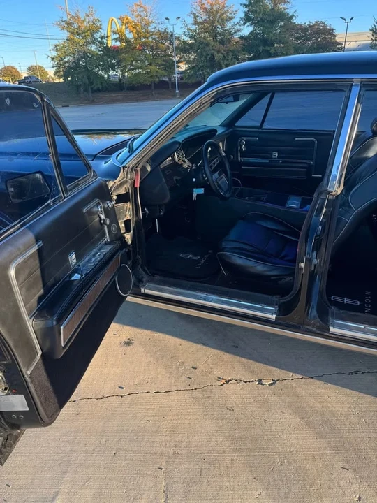 1968 Lincoln Continental 4th Gen - Image 10 of 14