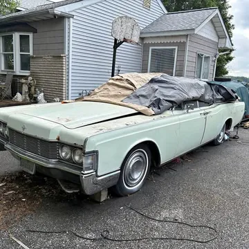 1968 Lincoln Continental Sedan 4D