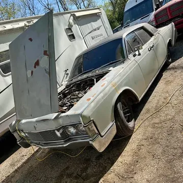 1968 Lincoln Continental Sedan 4D