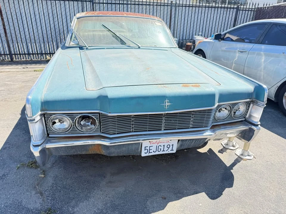1968 Lincoln Continental 4th Gen - Image 3 of 7