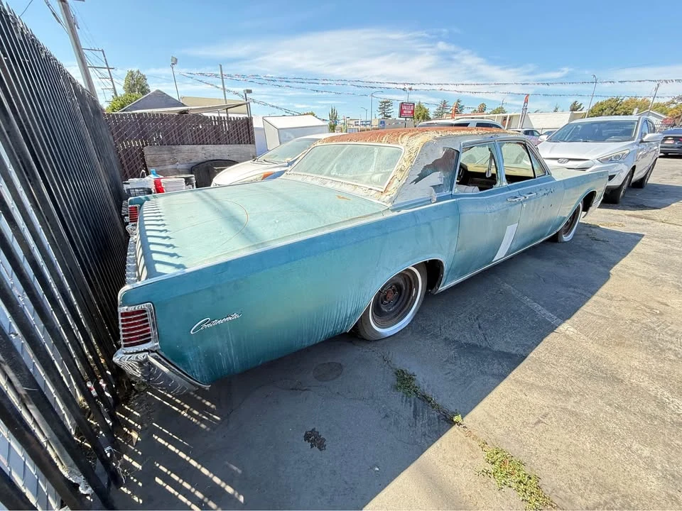 1968 Lincoln Continental 4th Gen - Image 4 of 7