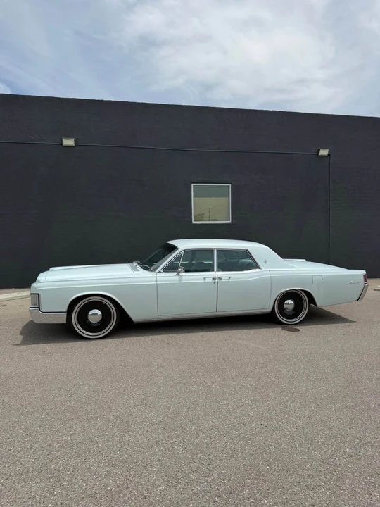 1968 Lincoln Continental 4th Gen - Image 3 of 20