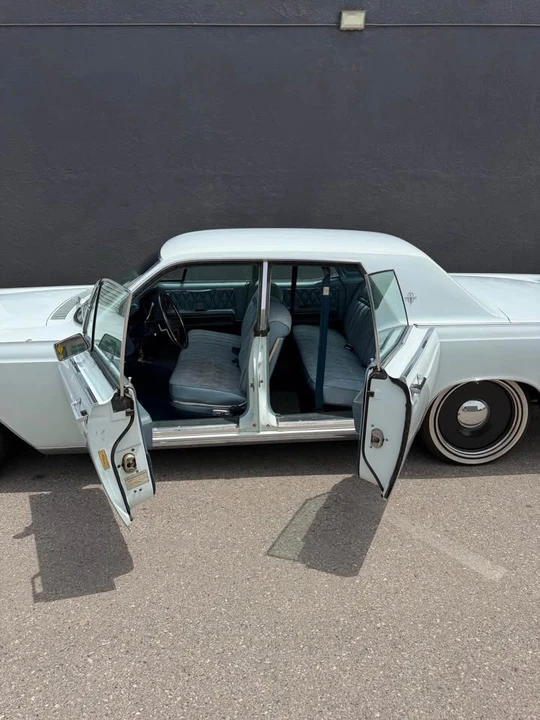 1968 Lincoln Continental 4th Gen - Image 2 of 20