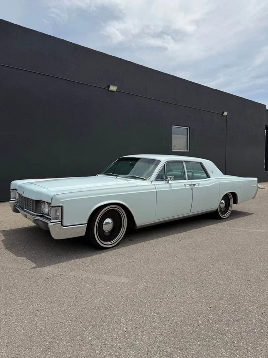 1968 Lincoln Continental 4th Gen - Image 17 of 20