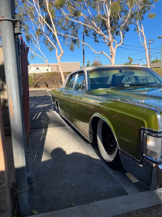1968 Lincoln Continental 4th Gen - Image 2 of 10