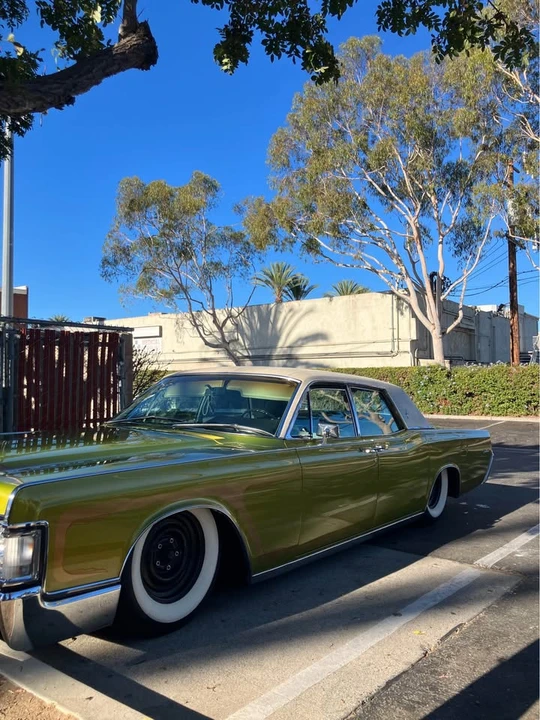 1968 Lincoln Continental 4th Gen - Image 3 of 10