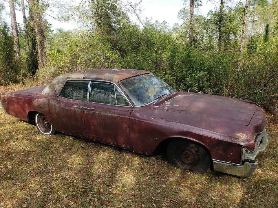 1968 Lincoln Continental 4th Gen - Image 9 of 10
