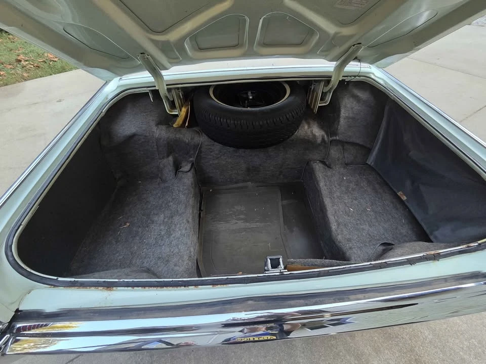 1968 Lincoln Continental 4th Gen - Image 11 of 16