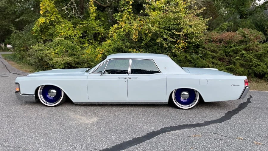 1968 Lincoln Continental 4th Gen - Image 2 of 14