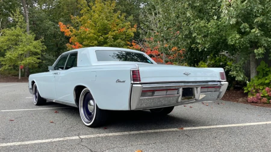 1968 Lincoln Continental 4th Gen - Image 12 of 14