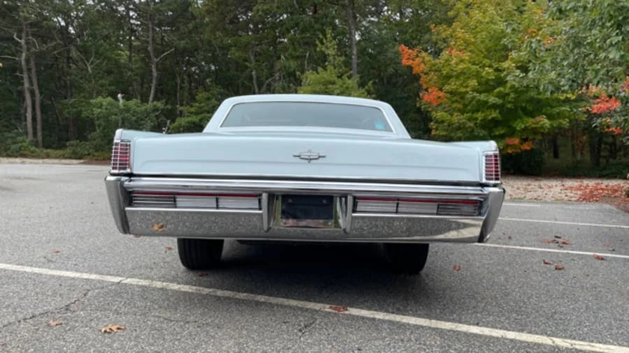 1968 Lincoln Continental 4th Gen - Image 13 of 14