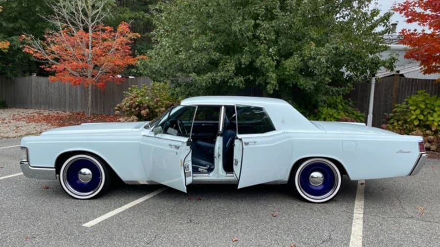 1968 Lincoln Continental 4th Gen - Image 9 of 14