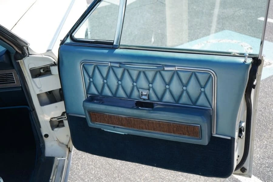 1968 Lincoln Continental 4th Gen - Image 12 of 12