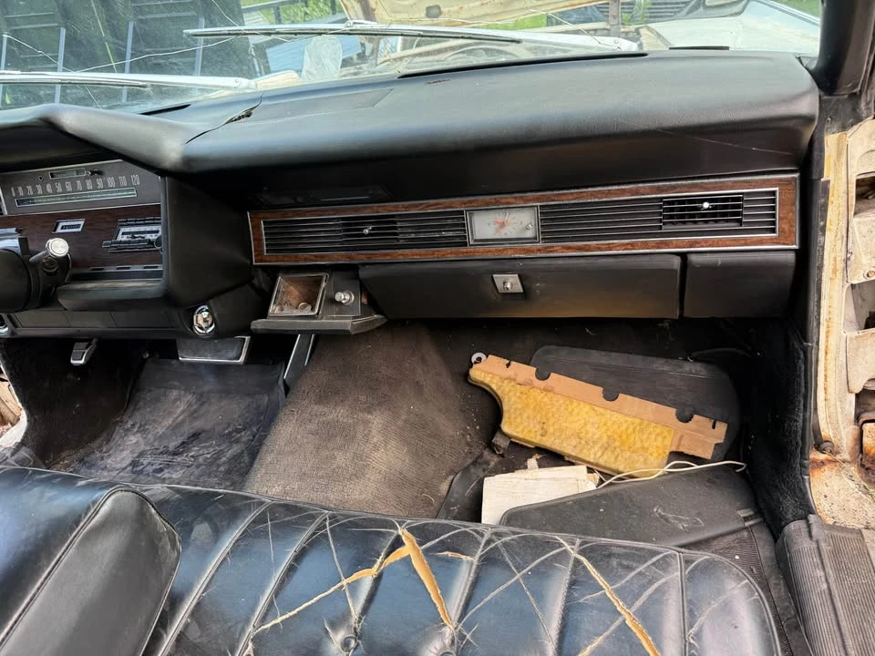 1968 Lincoln Continental 4th Gen - Image 13 of 20