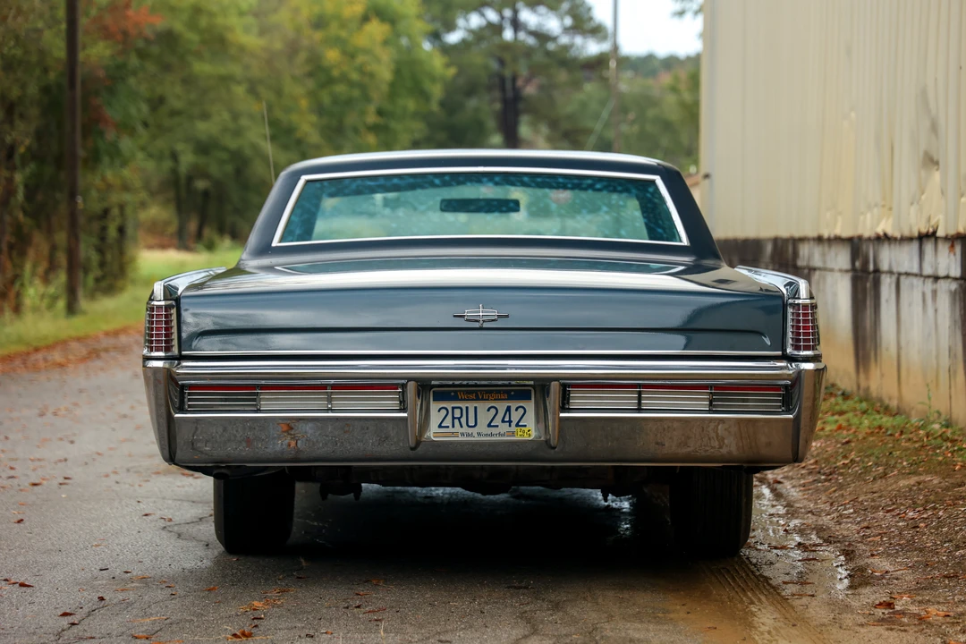 1968 Lincoln Continental 4th Gen - Image 9 of 31