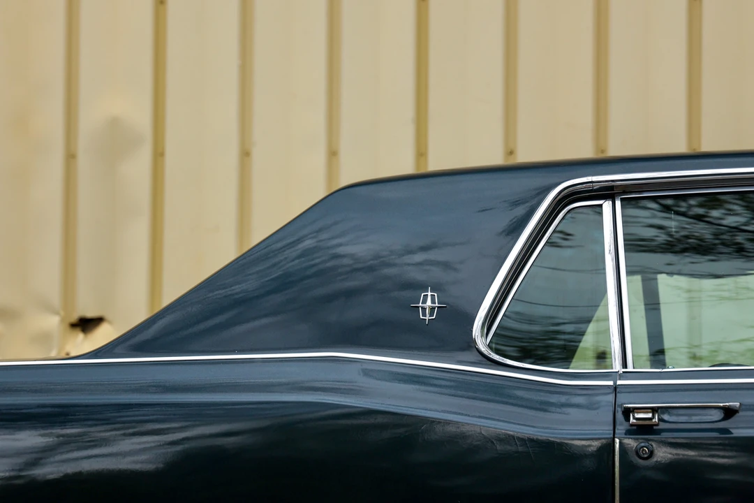 1968 Lincoln Continental 4th Gen - Image 17 of 31