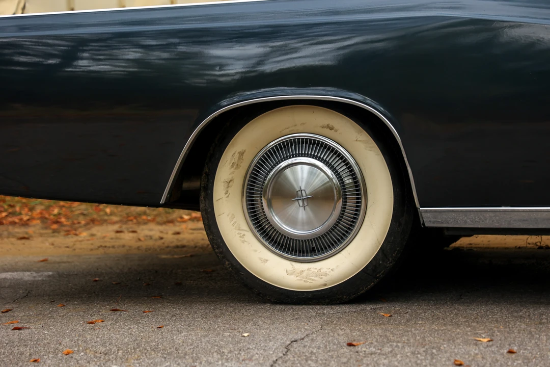 1968 Lincoln Continental 4th Gen - Image 18 of 31