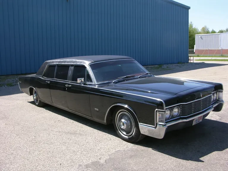 1968 Lincoln Continental 4th Gen - Image 2 of 2