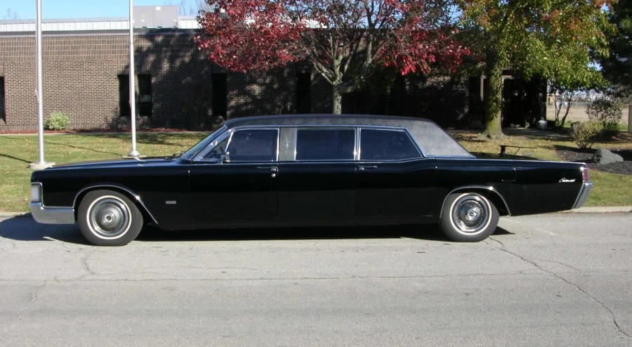 1968 Lincoln Continental 4th Gen - Image 2 of 7