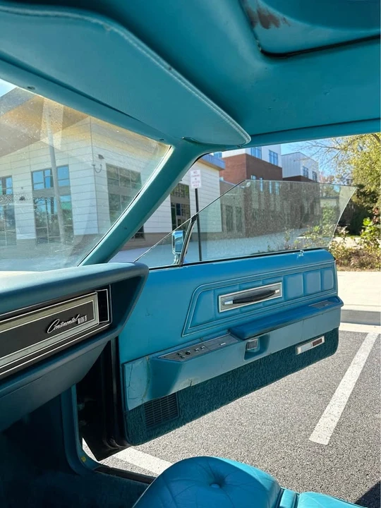 1968 Lincoln Continental 4th Gen - Image 13 of 15