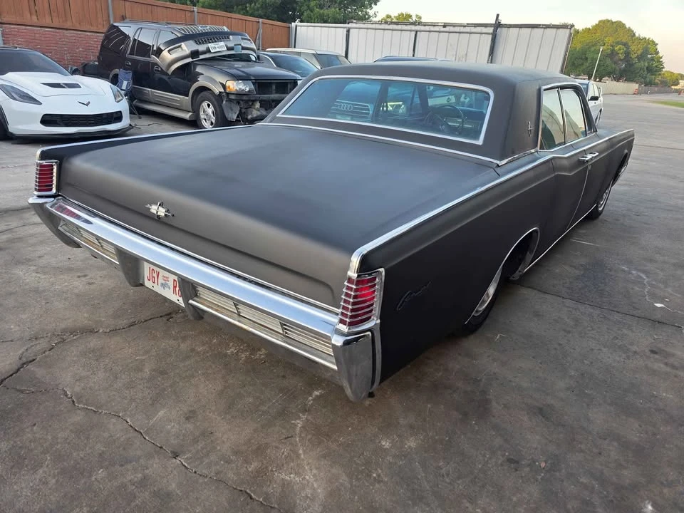 1968 Lincoln Continental 4th Gen - Image 2 of 5