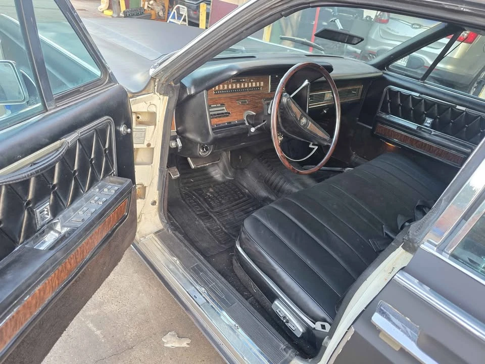 1968 Lincoln Continental 4th Gen - Image 5 of 5