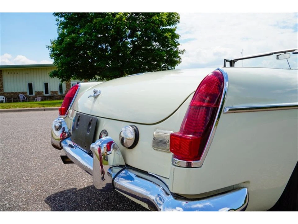 1968 MG MGB Roadster - Image 31 of 31
