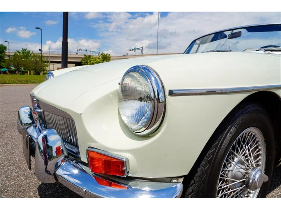 1968 MG MGB Roadster - Image 23 of 31