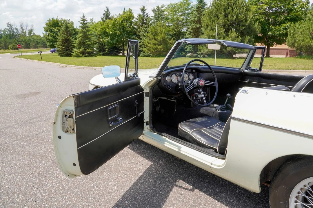 1968 MG MGB Roadster - Image 10 of 31
