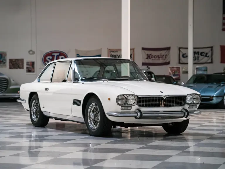 1968 Maserati Mexico - Image 2 of 27