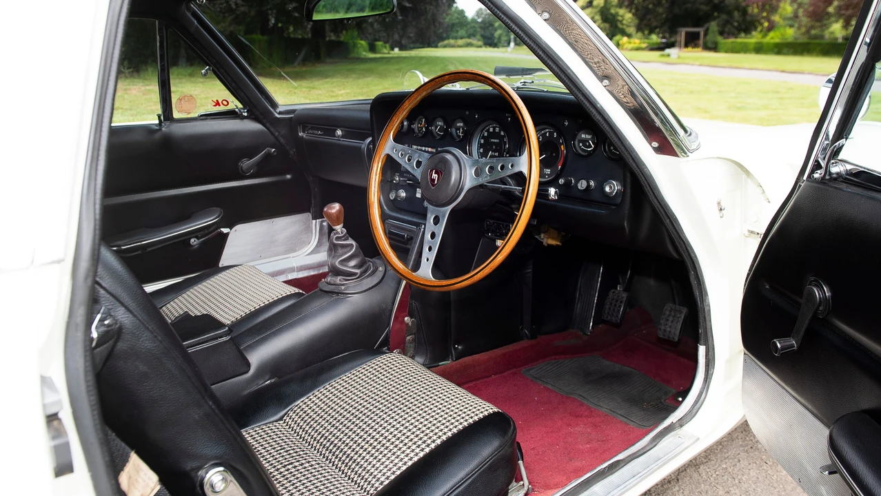 1968 Mazda L10A/L10B Cosmo - Image 8 of 17