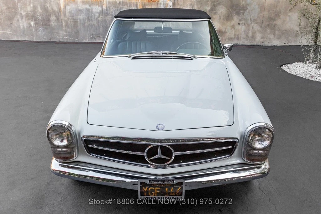 1968 Mercedes-Benz W110 - Image 9 of 12