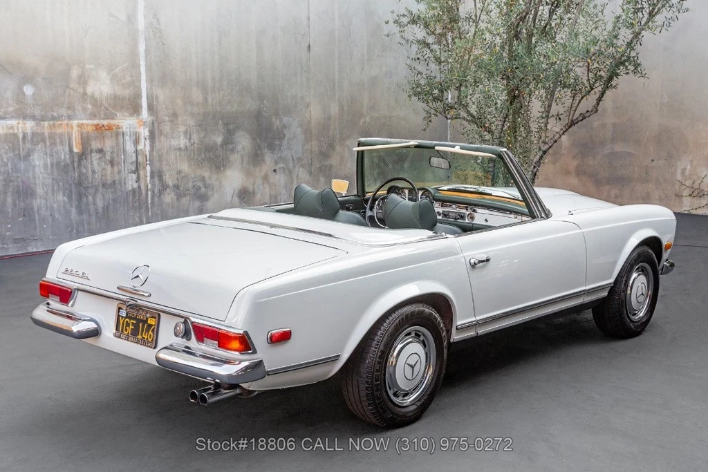 1968 Mercedes-Benz W110 - Image 5 of 12