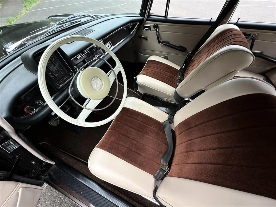 1968 Mercedes-Benz W114 & W115 - Image 2 of 31